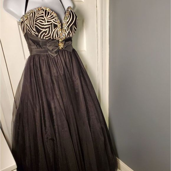 Night Moves Strapless Ballroom Gown Prom / Homecoming Princess Dress - Picture 3 of 10
